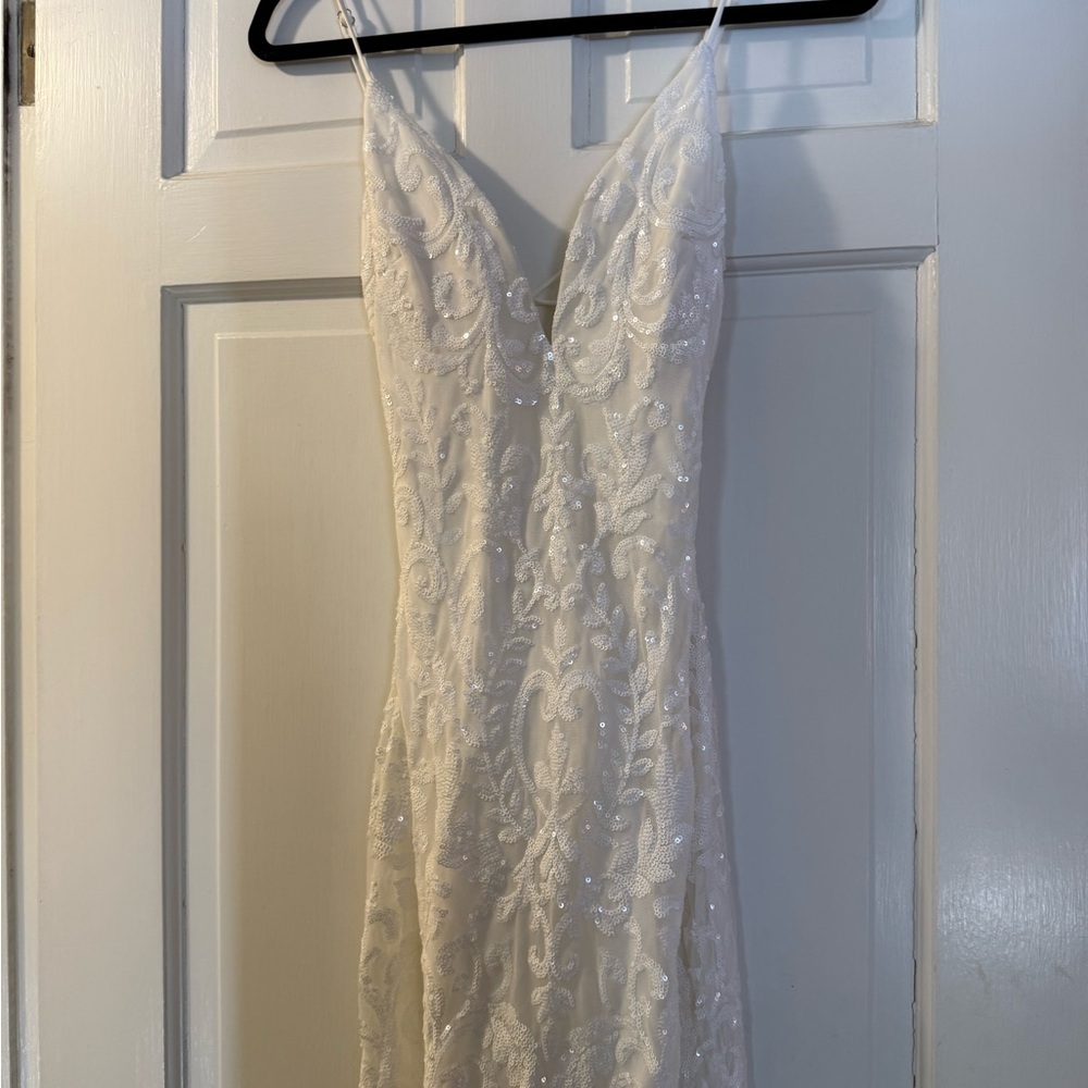Elegant White Lace Dress
